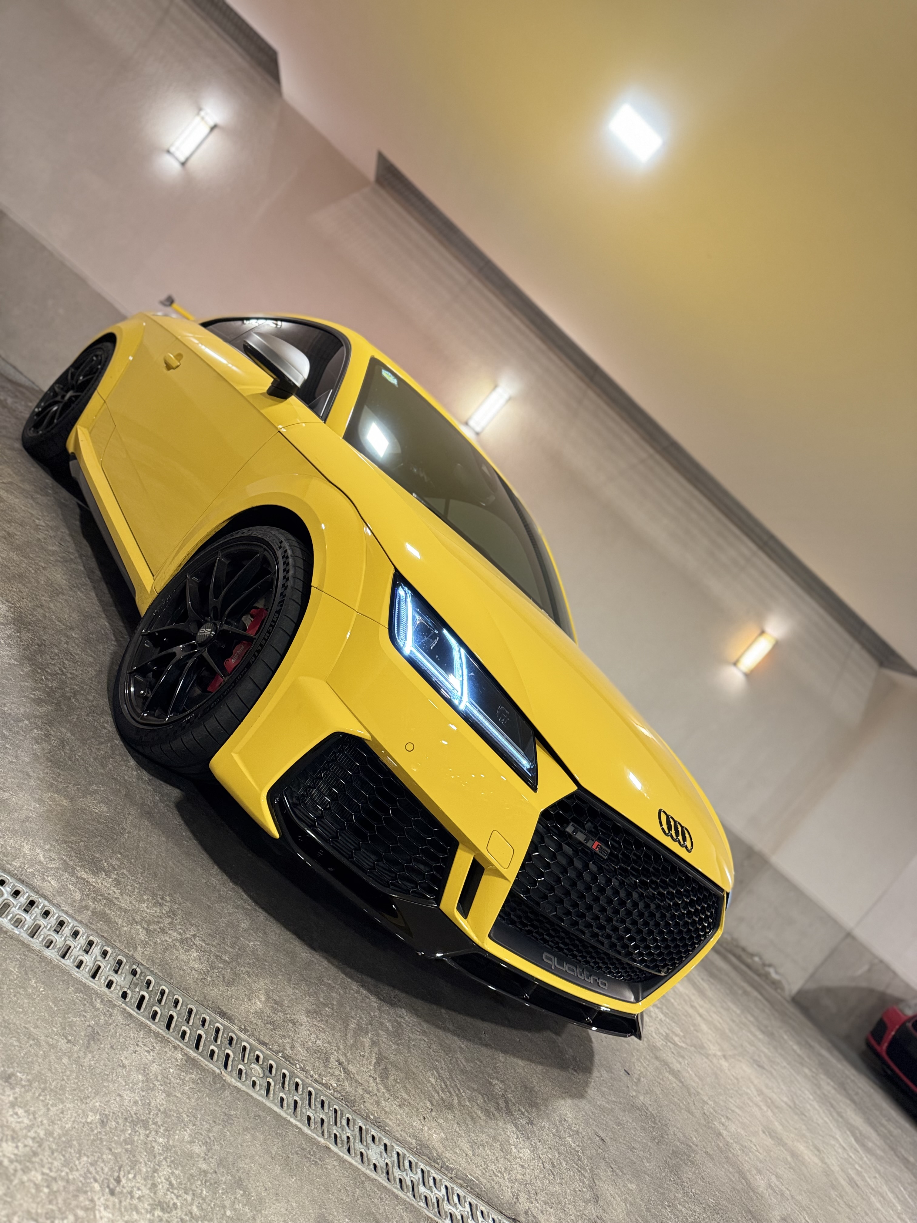 AUDI TT RS